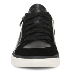 City Walk AXS Sneaker